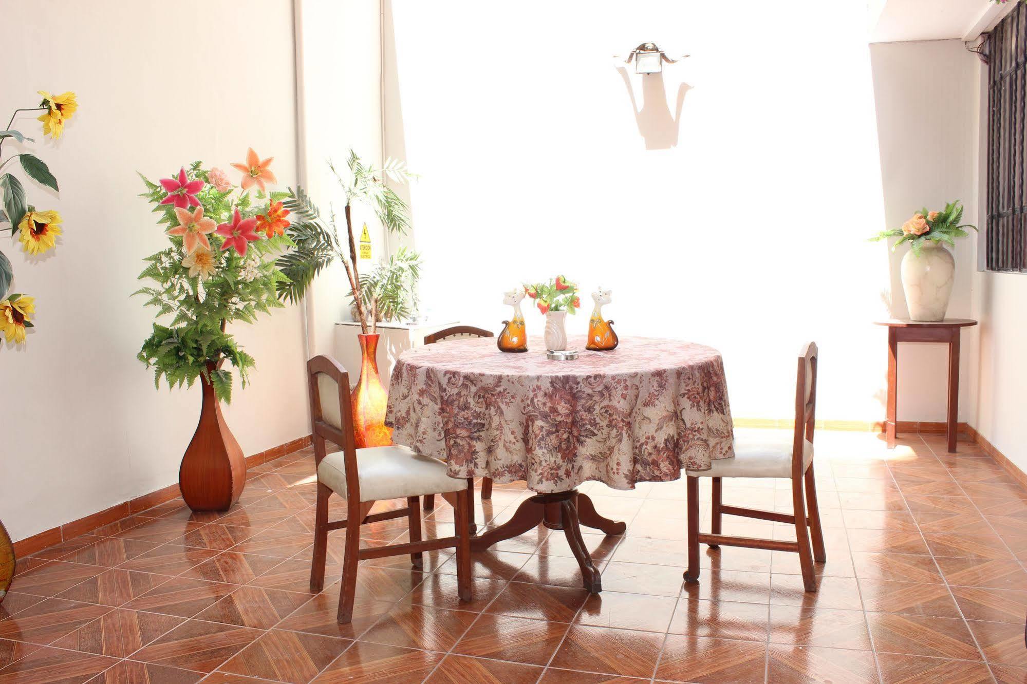 Hostal Las Fresas Lima Airport Callao Exterior foto