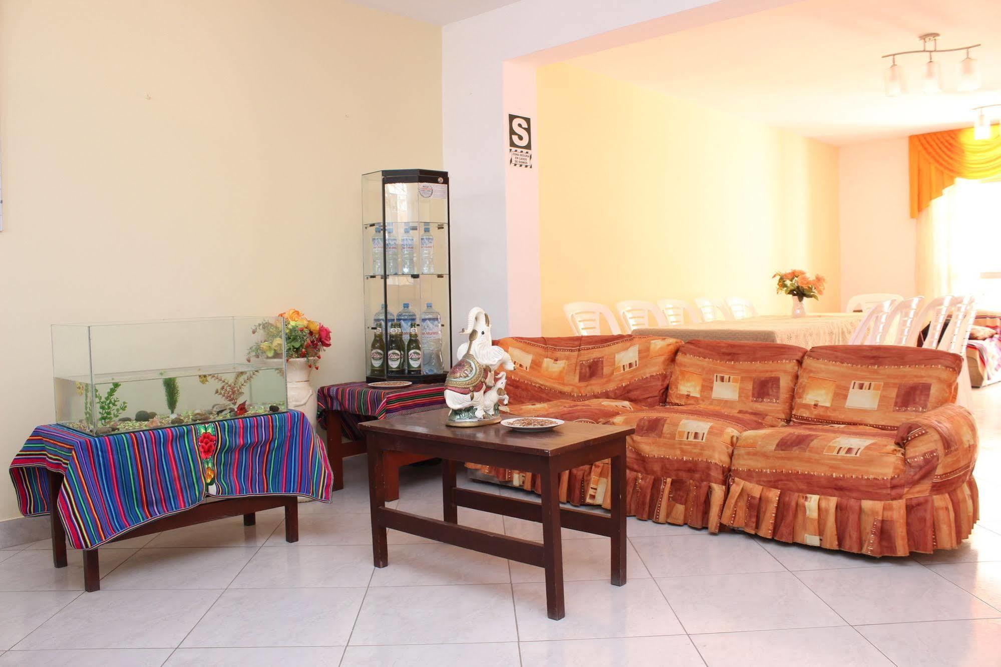 Hostal Las Fresas Lima Airport Callao Exterior foto