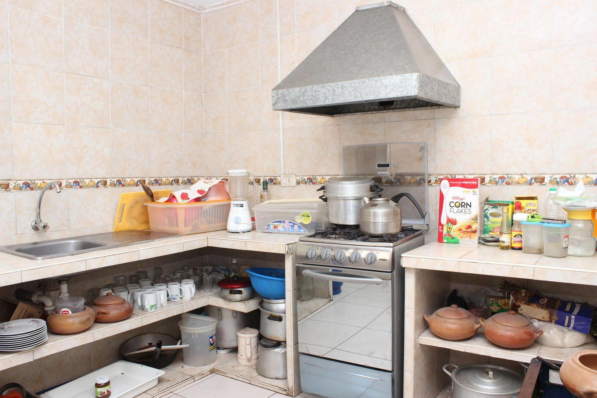 Hostal Las Fresas Lima Airport Callao Exterior foto